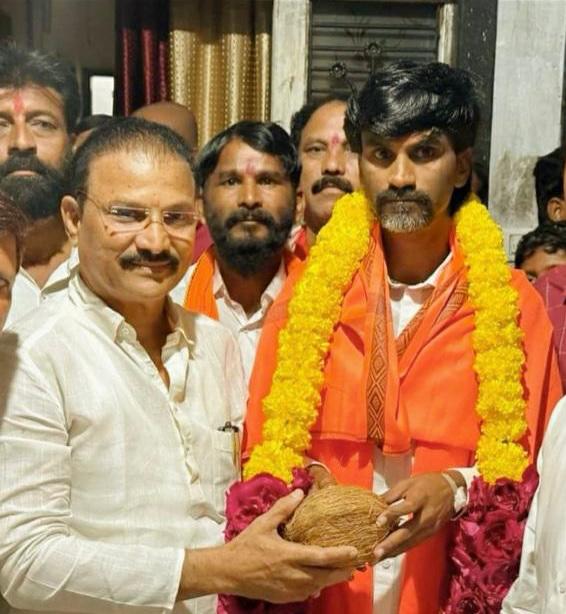 बीडमधून माजी मंत्री प्रा. सुरेश नवले हे संघर्ष योद्धा मनोज जरागे पाटील याचा पाठिंबा घेऊन लढवणार अपक्ष निवडणूक